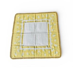 NU Handmade Crochet Vintage Yellow & Gray Floral Table Linen Gold Crochet Edge